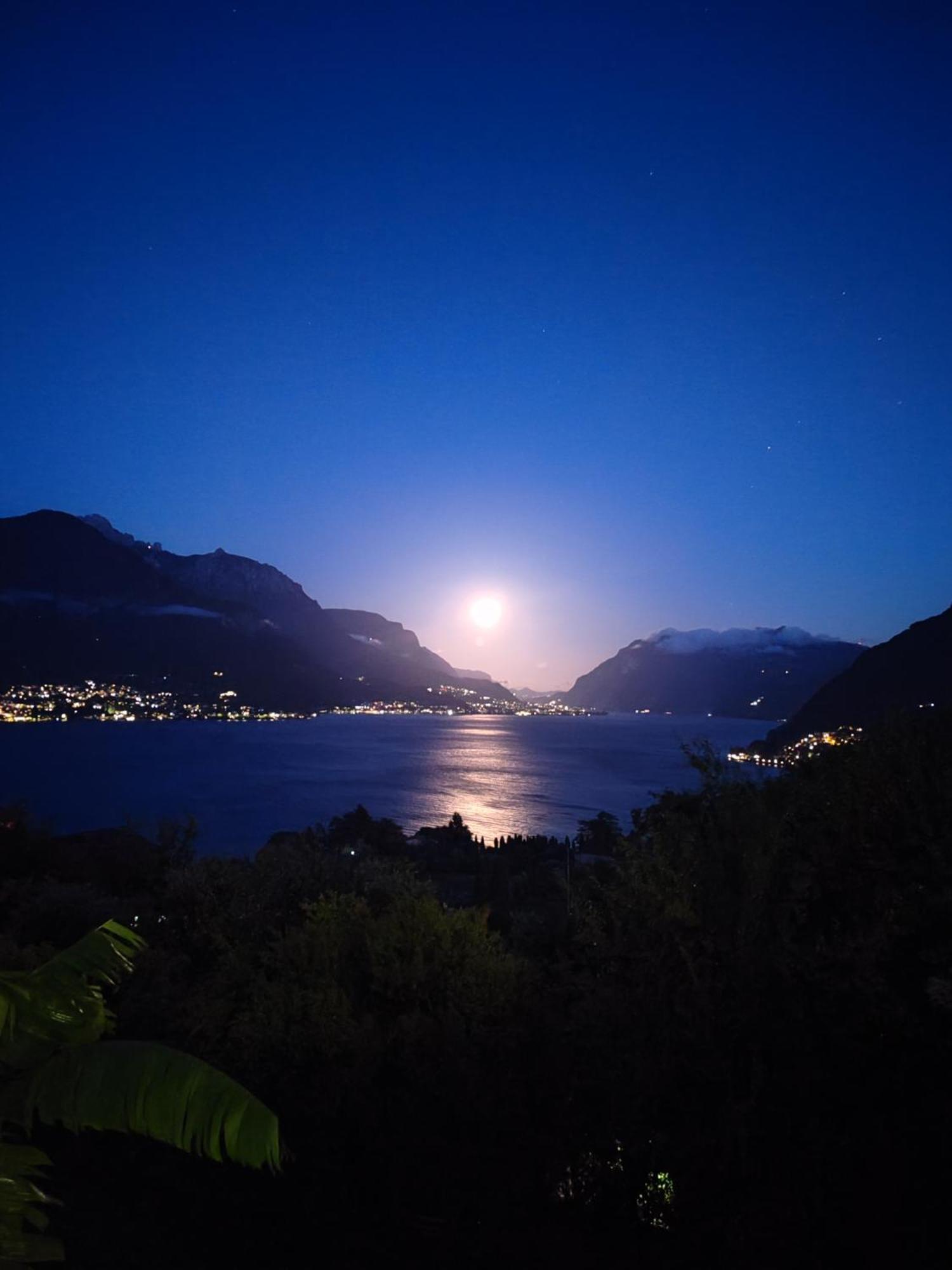 Alba E Tramonto Appartamenti Vista Lago بيلاجيو المظهر الخارجي الصورة